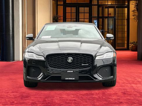 Used 2024 Jaguar XF R-Dynamic SE image 7