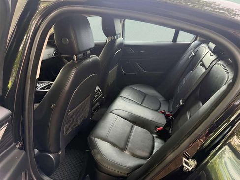 Used 2020 Jaguar XE S RWD image 12