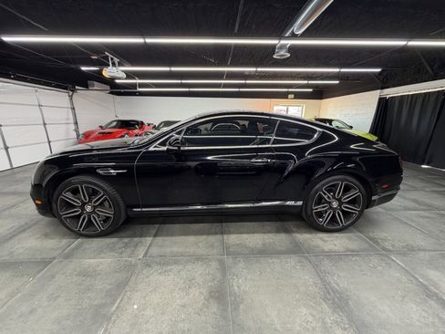 Used 2017 Bentley Continental GT image 3