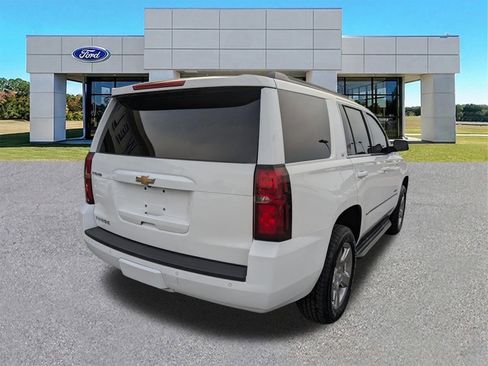 Used 2016 Chevrolet Tahoe LT image 4