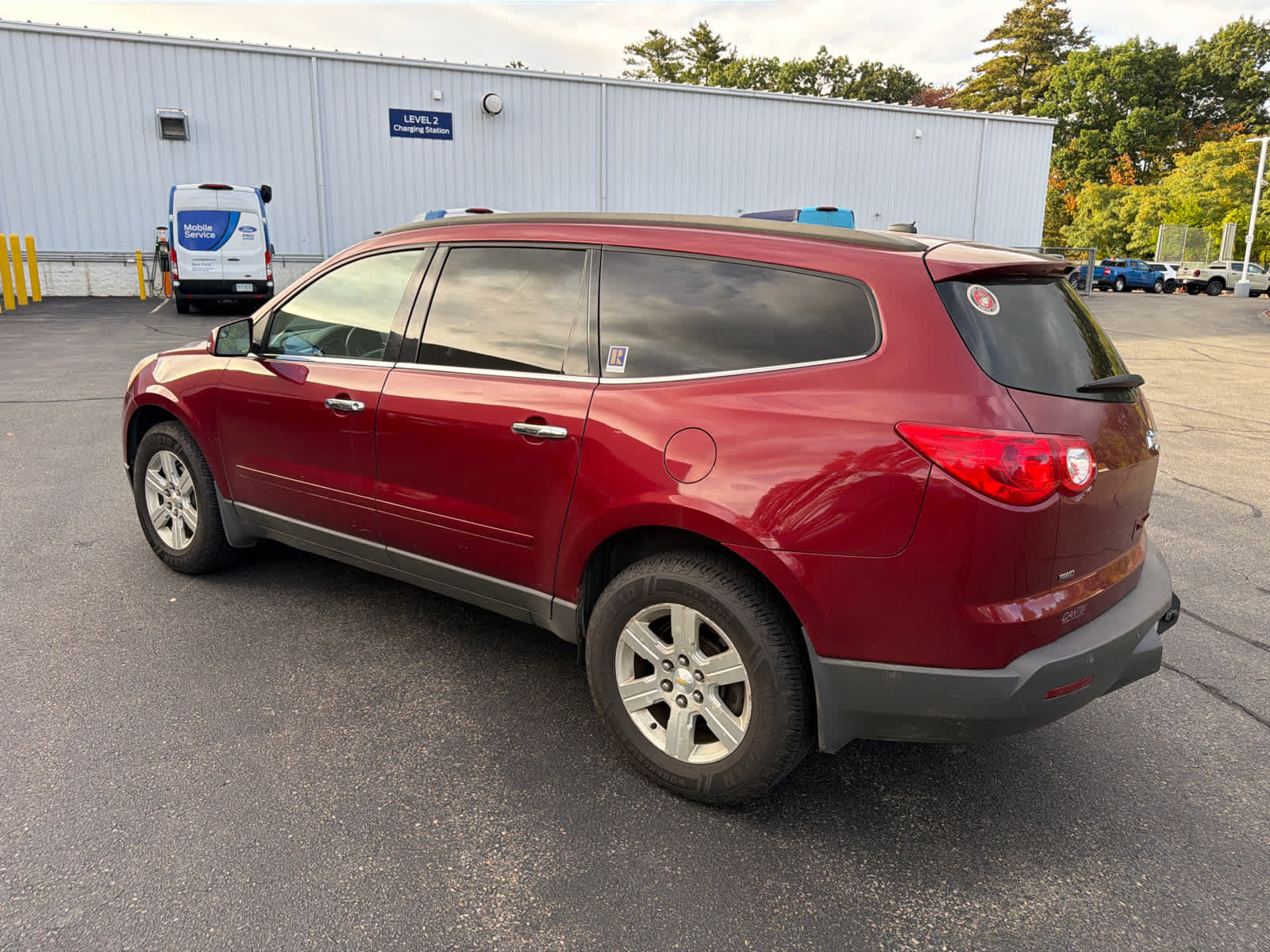 Used 2011 Chevrolet Traverse LT w/ Personal Connectivity Package AWD/4WD image 10