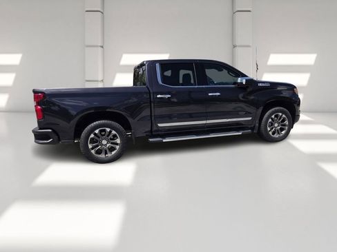 Used 2023 Chevrolet Silverado 1500 High Country w/ Z71 Off-Road Package image 6