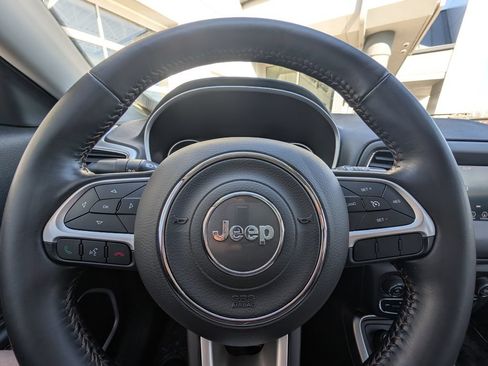 Used 2019 Jeep Compass Latitude AWD/4WD image 21
