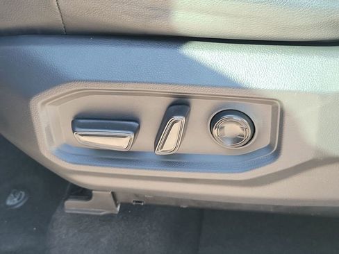 Used 2023 Toyota Tundra Limited image 27