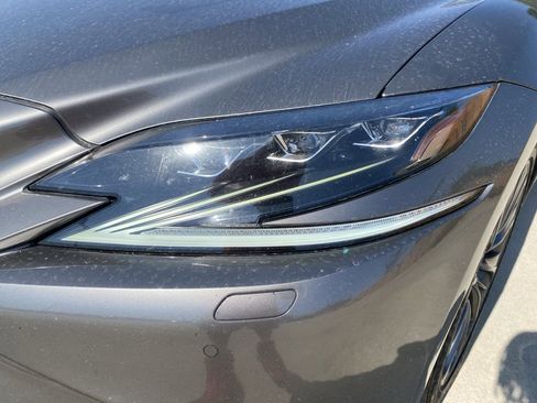 Used 2018 Lexus LS 500 AWD image 5