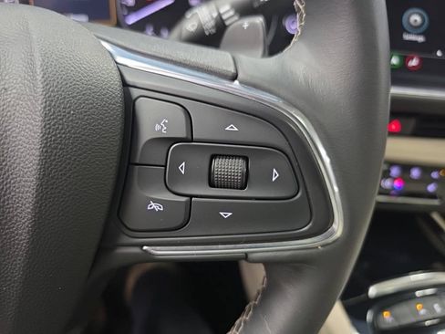 Certified 2022 Buick Envision Essence w/ Technology Package I FWD image 34