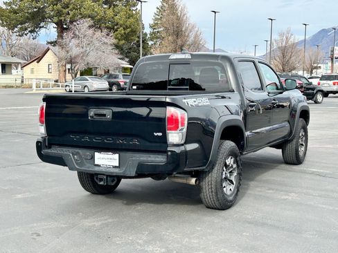 Used 2023 Toyota Tacoma TRD Off-Road w/ Technology Package image 5