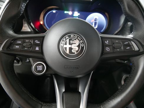 Used 2024 Alfa Romeo Tonale Ti AWD/4WD image 25