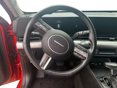 Certified 2025 Hyundai Kona SEL image 12