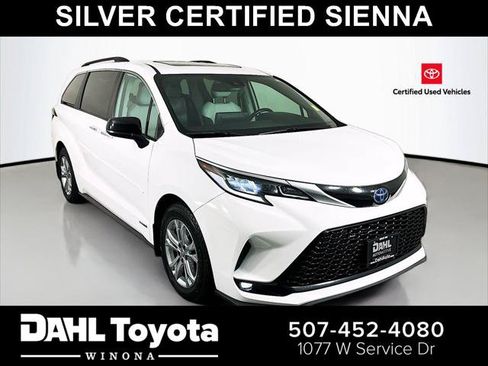 Certified 2021 Toyota Sienna XSE w/ XSE Plus Package AWD/4WD image 1