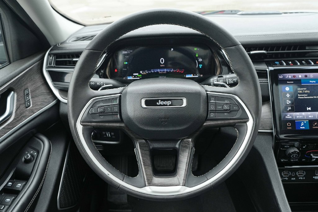 Used 2024 Jeep Grand Cherokee Limited 4xe AWD/4WD image 34