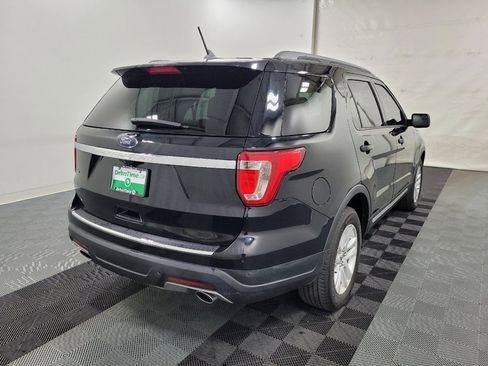 Used 2018 Ford Explorer XLT w/ Equipment Group 202A FWD image 9