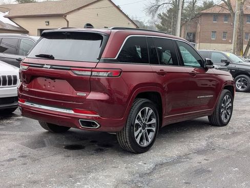 Certified 2024 Jeep Grand Cherokee Overland w/ Luxury Tech Group IV image 3