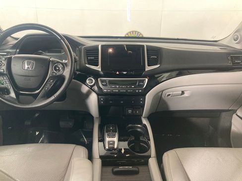 Used 2018 Honda Pilot Elite image 7