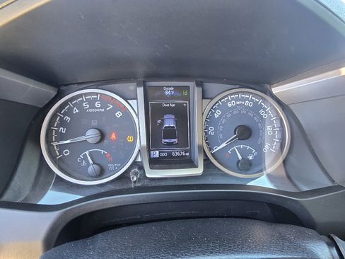 Used 2020 Toyota Tacoma SR5 AWD/4WD image 22