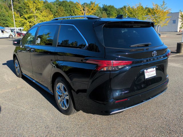 New 2026 Toyota Sienna Limited AWD/4WD image 6