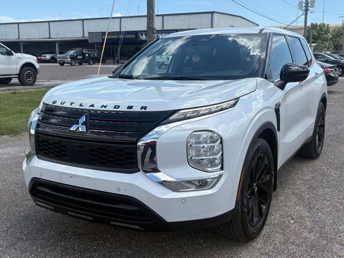 Used 2022 Mitsubishi Outlander SE FWD image 7
