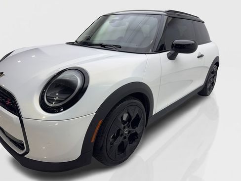 Used 2025 MINI Cooper S FWD image 11