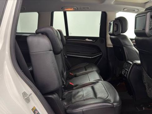 Used 2017 Mercedes-Benz GLS 550 4MATIC w/ Driver Assistance Package image 21