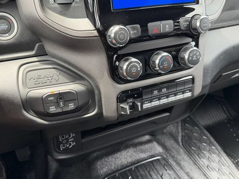 New 2026 RAM 5500 Tradesman w/ Chrome Appearance Group AWD/4WD image 16