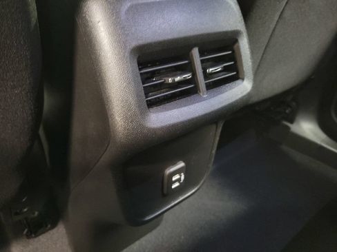 Used 2022 Chevrolet Equinox LS w/ LPO, Floor Liner Package AWD/4WD image 29