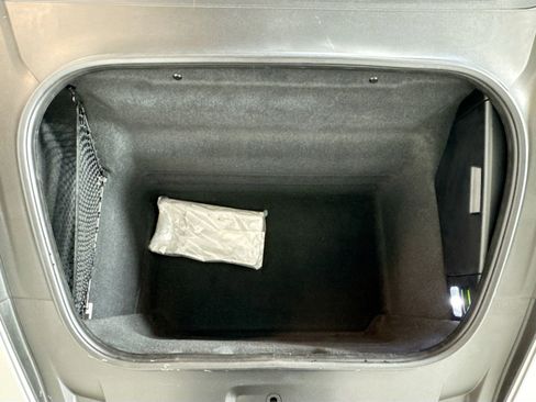 Used 2024 Porsche 911 Carrera image 23