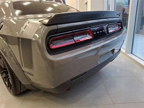 Used 2023 Dodge Challenger SRT Hellcat image 9