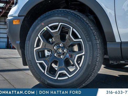 New 2026 Ford Bronco Sport Outer Banks w/ Outer Banks Tech Package+ AWD/4WD image 35
