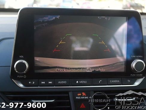 Used 2019 Nissan Altima 2.5 SR FWD image 26