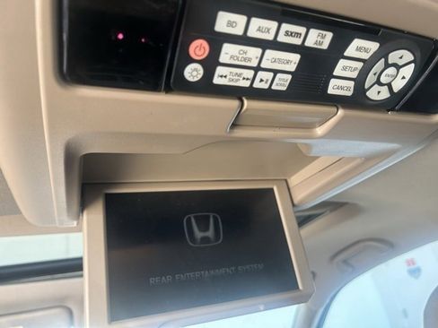 Used 2017 Honda Pilot Touring image 26