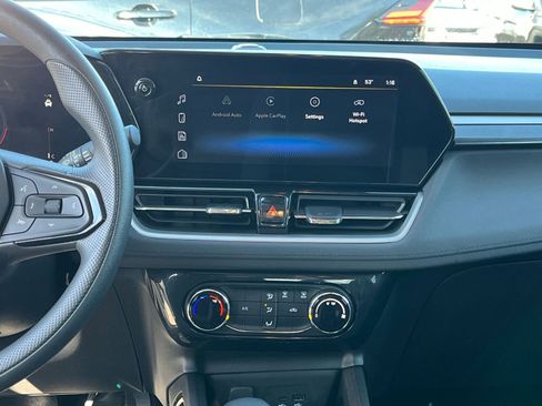 Used 2025 Chevrolet TrailBlazer LT image 18