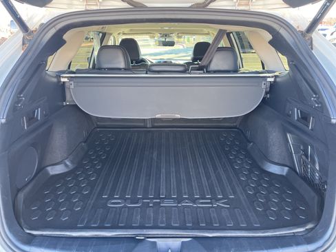 Used 2020 Subaru Outback Limited w/ Popular Package #2 image 16