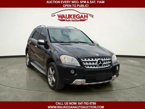 Used 2009 Mercedes-Benz ML 550 4MATIC image 3