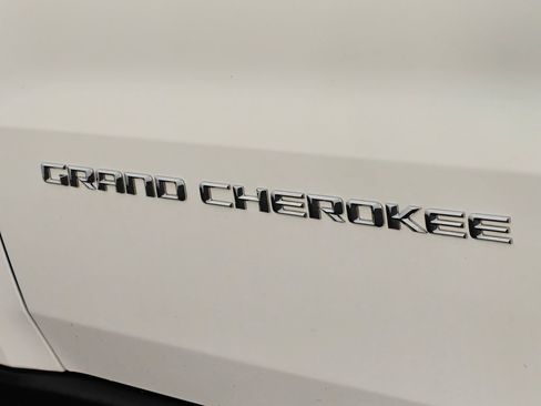 Used 2014 Jeep Grand Cherokee Limited w/ Luxury Group II AWD/4WD image 58