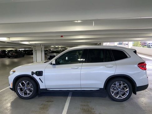 Used 2021 BMW X3 xDrive30e w/ Executive Package image 3