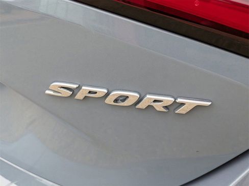 Used 2022 Honda Civic Sport image 25