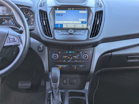Used 2019 Ford Escape SE image 17