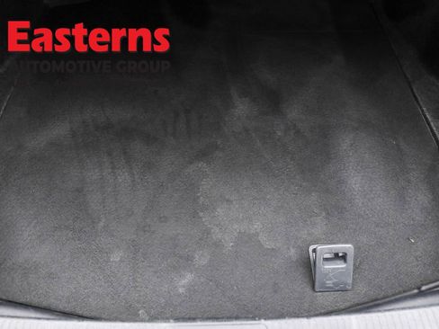 Used 2023 Toyota Camry SE image 9