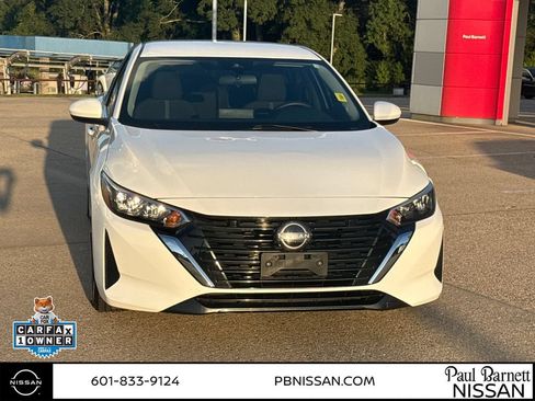 Used 2024 Nissan Sentra SV FWD image 14
