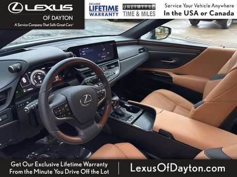 Certified 2025 Lexus ES 300h w/ Luxury Package image 16