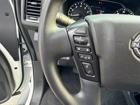 Used 2023 Nissan Frontier SV w/ Midnight Edition Package AWD/4WD image 17