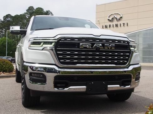Used 2025 RAM 1500 Limited AWD/4WD image 2