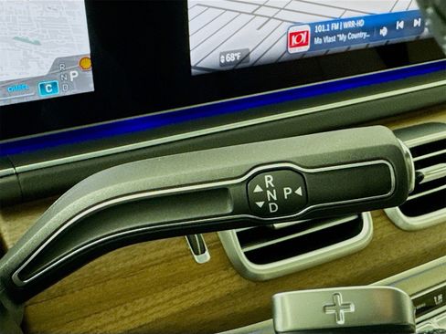 Used 2026 Mercedes-Benz GLS 450 4MATIC image 18