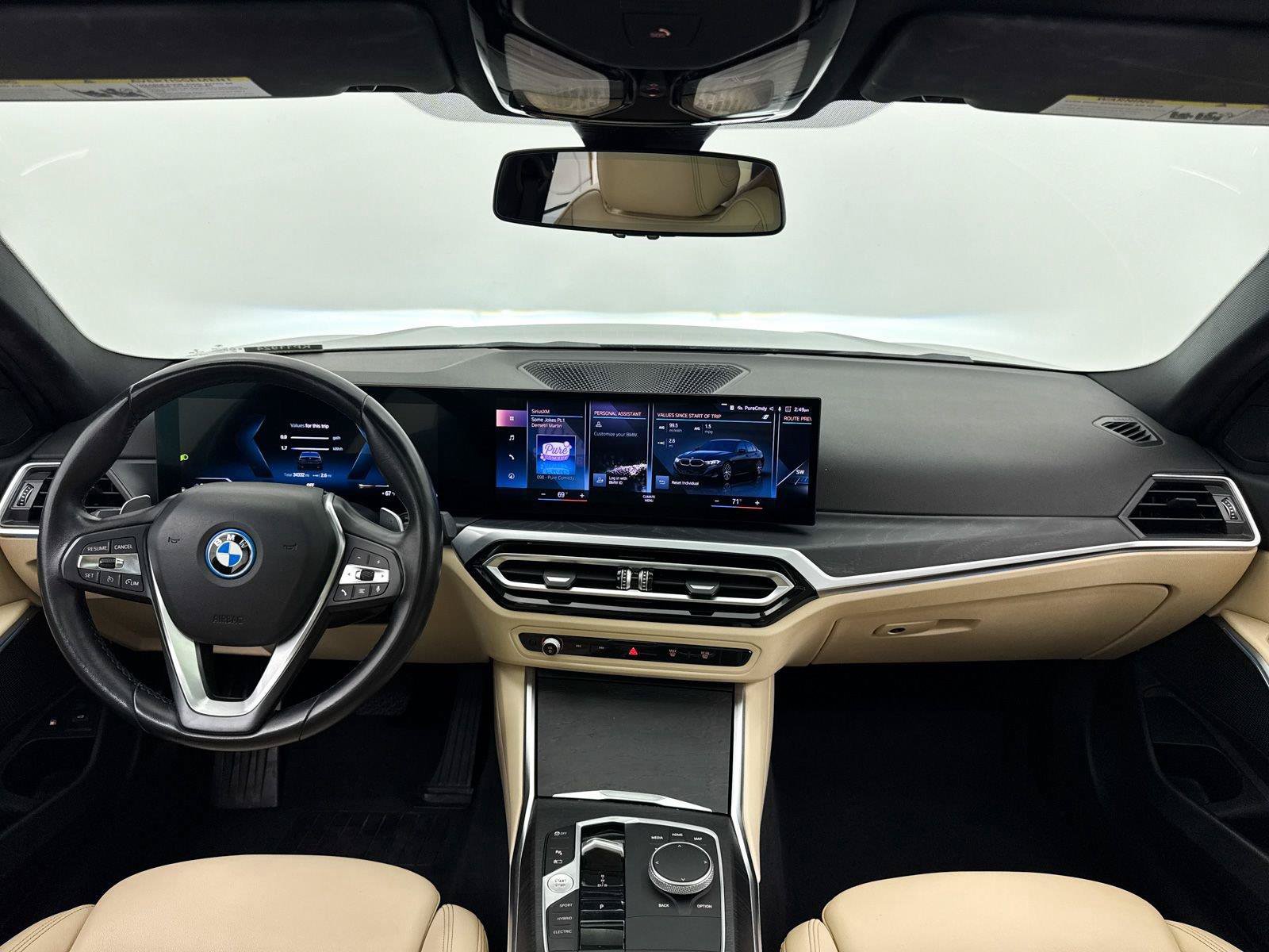 Used 2023 BMW 330e RWD image 22