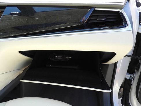 Used 2022 Cadillac XT6 Premium Luxury w/ Technology Package image 42