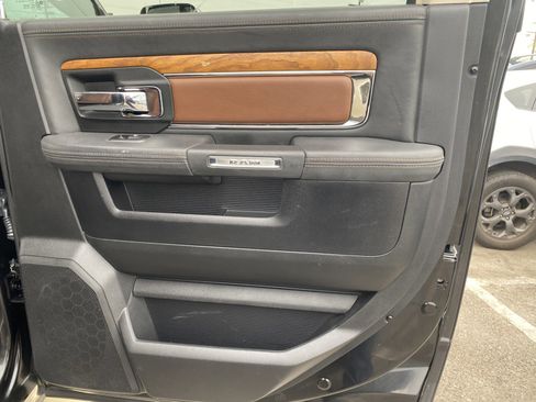 Used 2015 RAM 2500 Longhorn w/ Convenience Group image 27