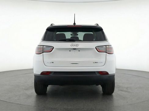 Used 2025 Jeep Compass Limited AWD/4WD image 7