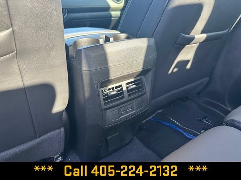 Used 2024 Chevrolet Colorado ZR2 w/ ZR2 Convenience Package III AWD/4WD image 22