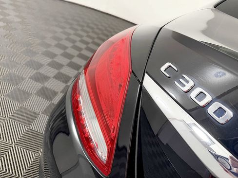 Used 2017 Mercedes-Benz C 300 4MATIC Sedan image 12