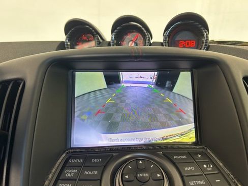 Used 2017 Nissan 370Z NISMO image 19